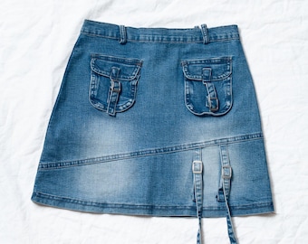 Vintage Y2K Denim Cargo Skirt in Blue - 2000s Stonewashed Techwear Mini - Grunge Style - Size S