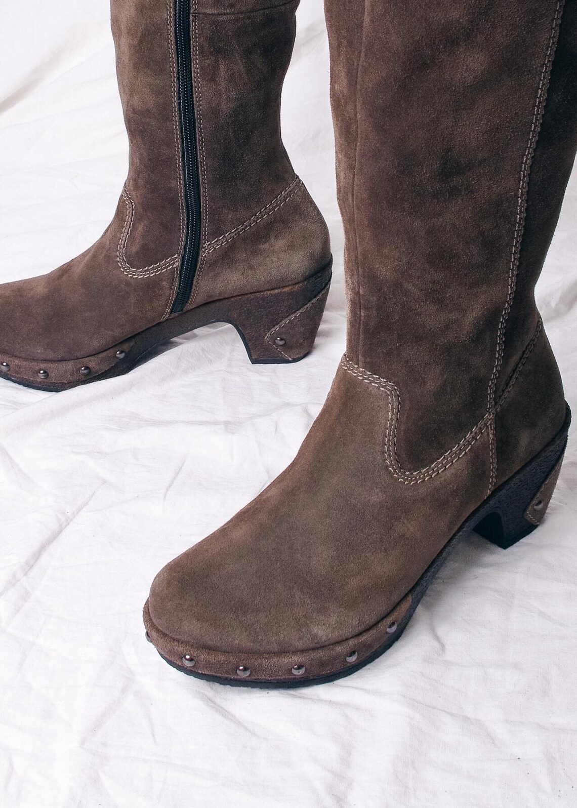 Vintage Y2K Gabor Brown Leather Clog Boots - Knee High Western Platform Shoes - Size 38, foto 4 di 5