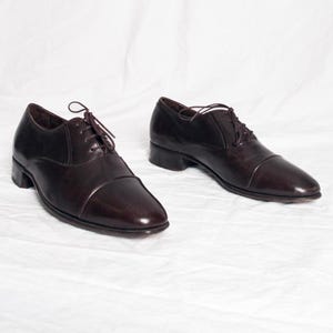 Vintage 60s Florsheim Oxford Shoes in Brown Leather - Pointed Toe Mod Style Footwear - Size 7.5