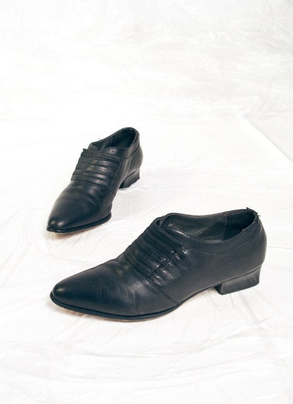 Vintage 80s Pointed Shoes in Black Leather 1980s Retro Witch Heels