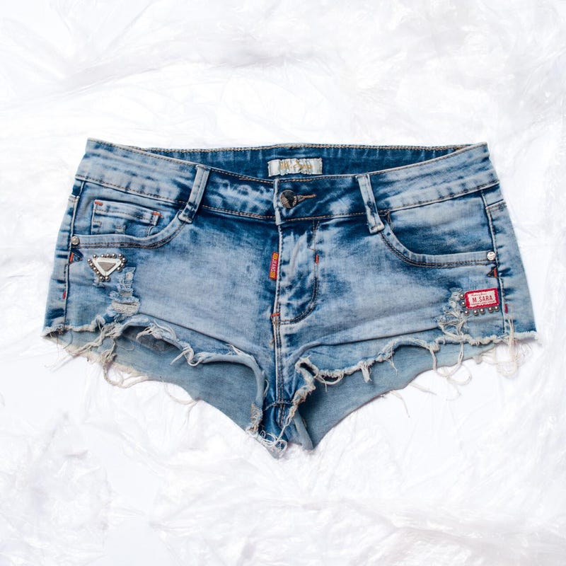 Vintage 2000’s Hollister blue denim micro shorts