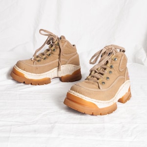 Vintage 90s The Art Company Platform Boots in Beige - 1990s Chunky Y2K Style Sneakers - Size 36