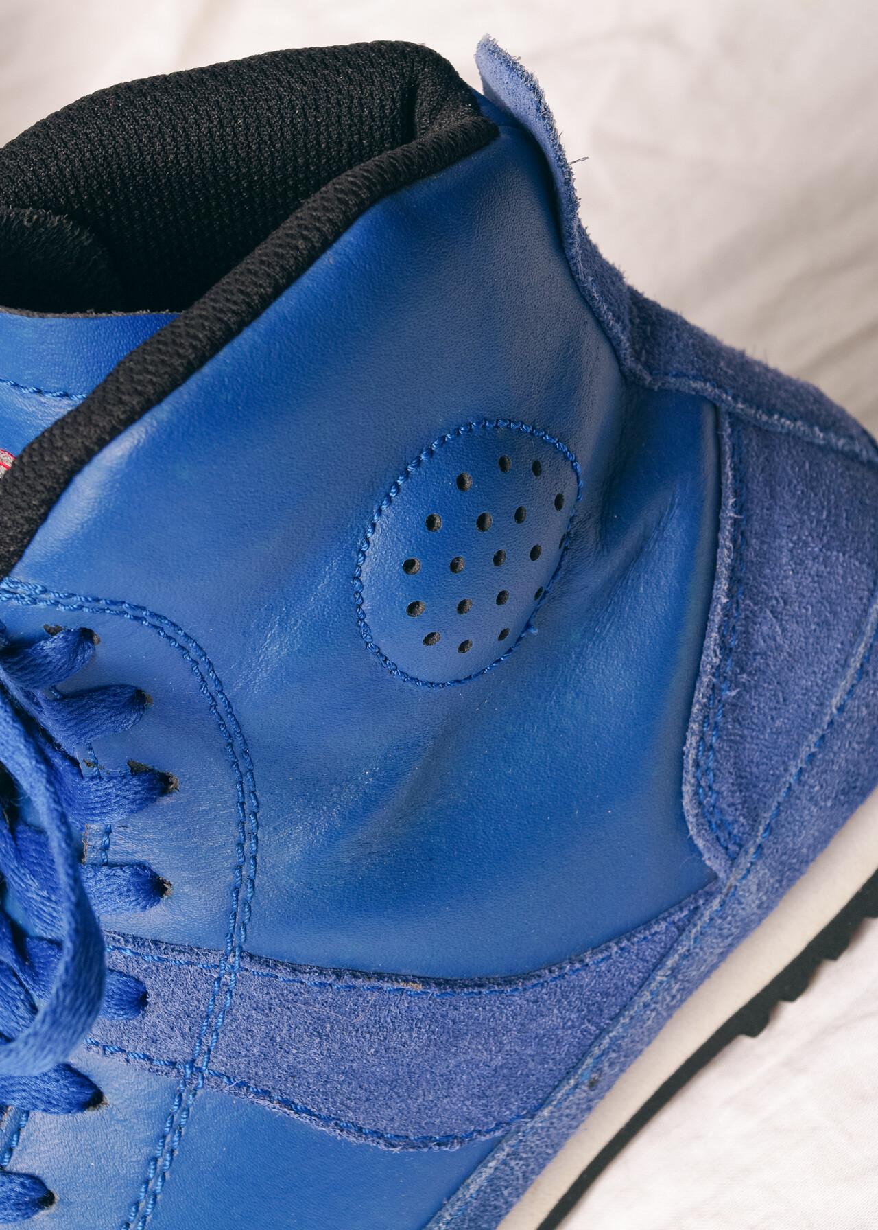 Vintage Y2K Leather Sneakers in Blue - 2000s Boxing Style Shoes