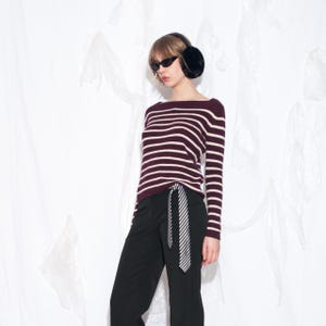 Vintage Y2K Knit Jumper in Maroon - 2000s Cyber Grunge Striped Sweater - Long Sleeved Boat Neck Pullover - Size M
