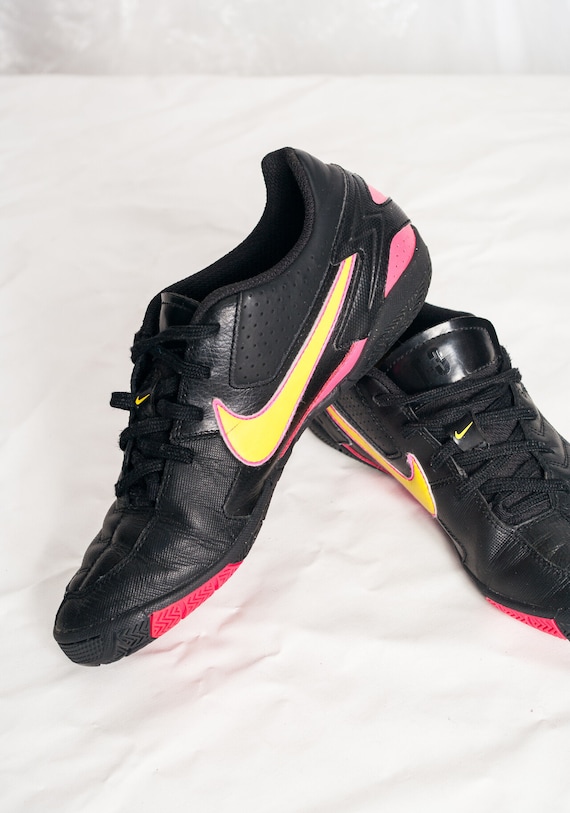 Vintage Y2K Nike Football Trainers Sneakers in Black Swoosh