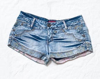 2000s Foldover Mini Shorts- Lowrise Shorts in Pink Leopard Print