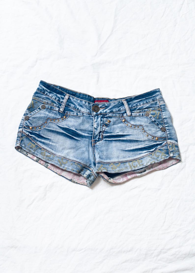 Microshorts vaqueros estilo Y2K vintage - Pantalones cortos grunge de tiro bajo - Conjunto para festivales - Talla XXL imagen 1