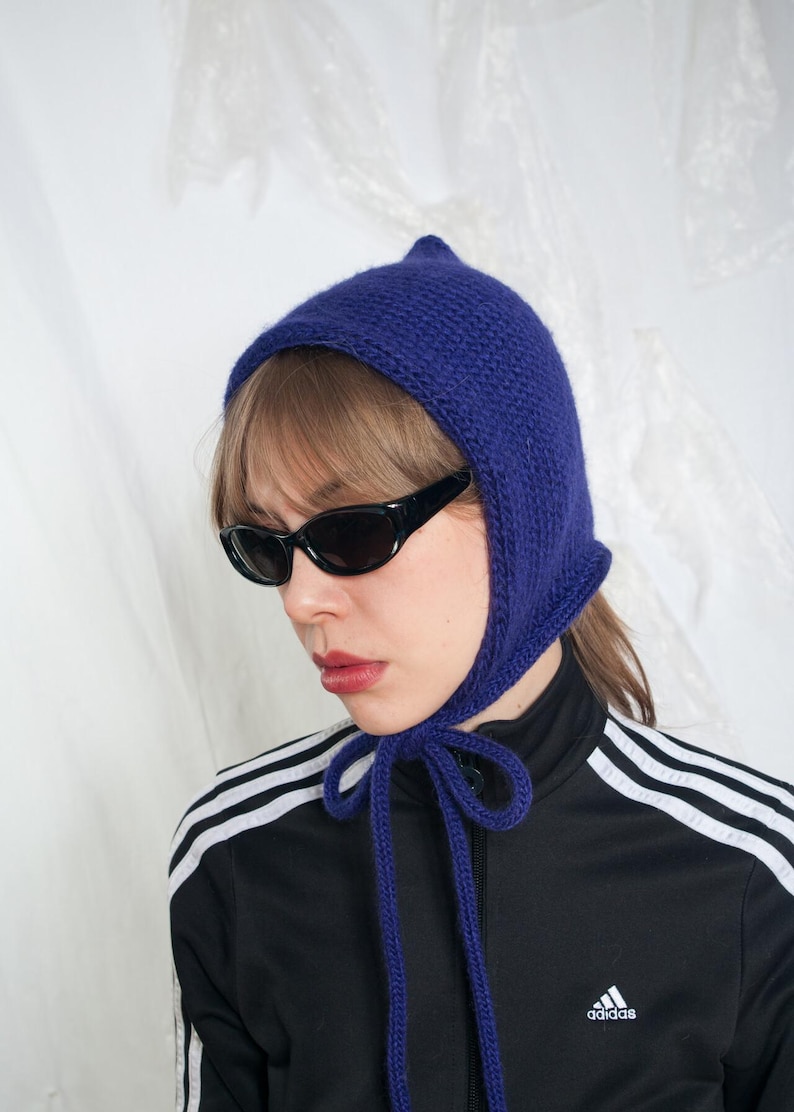 Handmade Knitted Hood in Purple made from Vintage Yarn - Baby Bonnet Hat with Bow - Sustainable Fashio Designer Accessory image 4