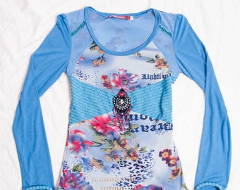 Vintage Y2K Soggo Collection Top in Blue - 2000s Boho Hippie Long Sleeve Blouse - Weird Animal Flower Print - Pinterest Style - Size S