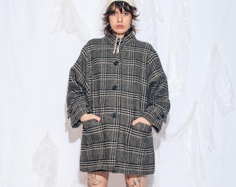 Vintage 80s Checked Winter Coat in Grey Wool - 1980s Grunge Plaid Oversized Jacket - Size XL