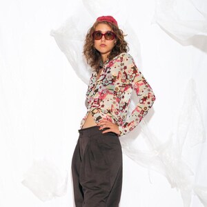 Vintage Y2K Mesh Shirt Top in Pink Flower Power - 2000s Long Sleeved Retro Blouse - Size L M