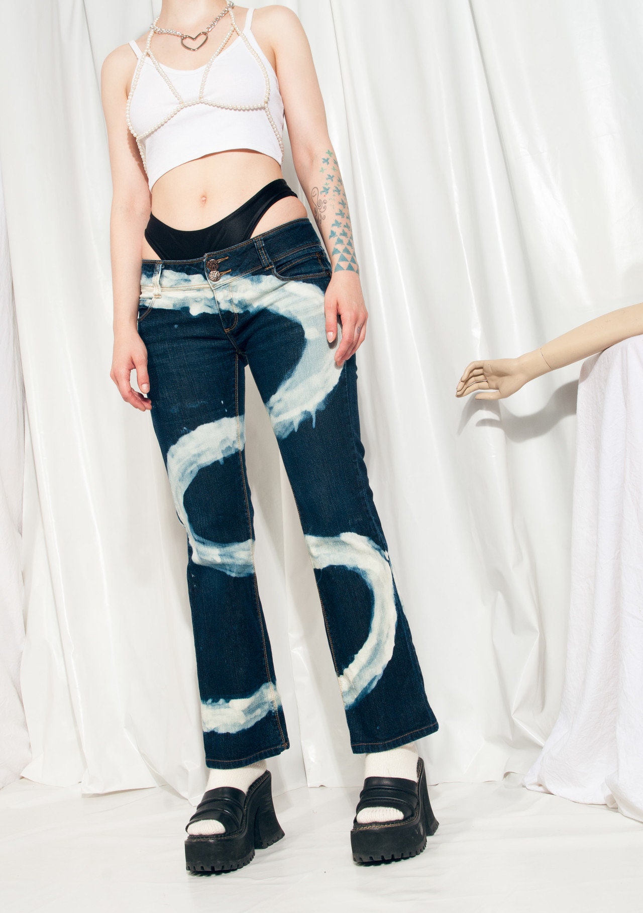 パンツ Rare unknown Lace-up Flare Pants y2k 00s Rare Vintage Y2K Low Rise Lace-Up Flare Jeans - Imber Vintage