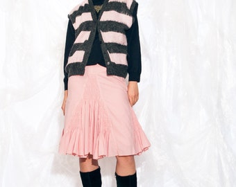 Gilet tricoté duveteux vintage des années 80 en rose rayé grand-père esthétique pull moche des années 80 gilet surdimensionné