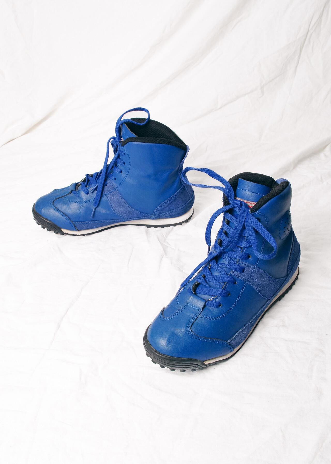 Vintage Y2K Leather Sneakers in Blue - 2000s Boxing Style Shoes