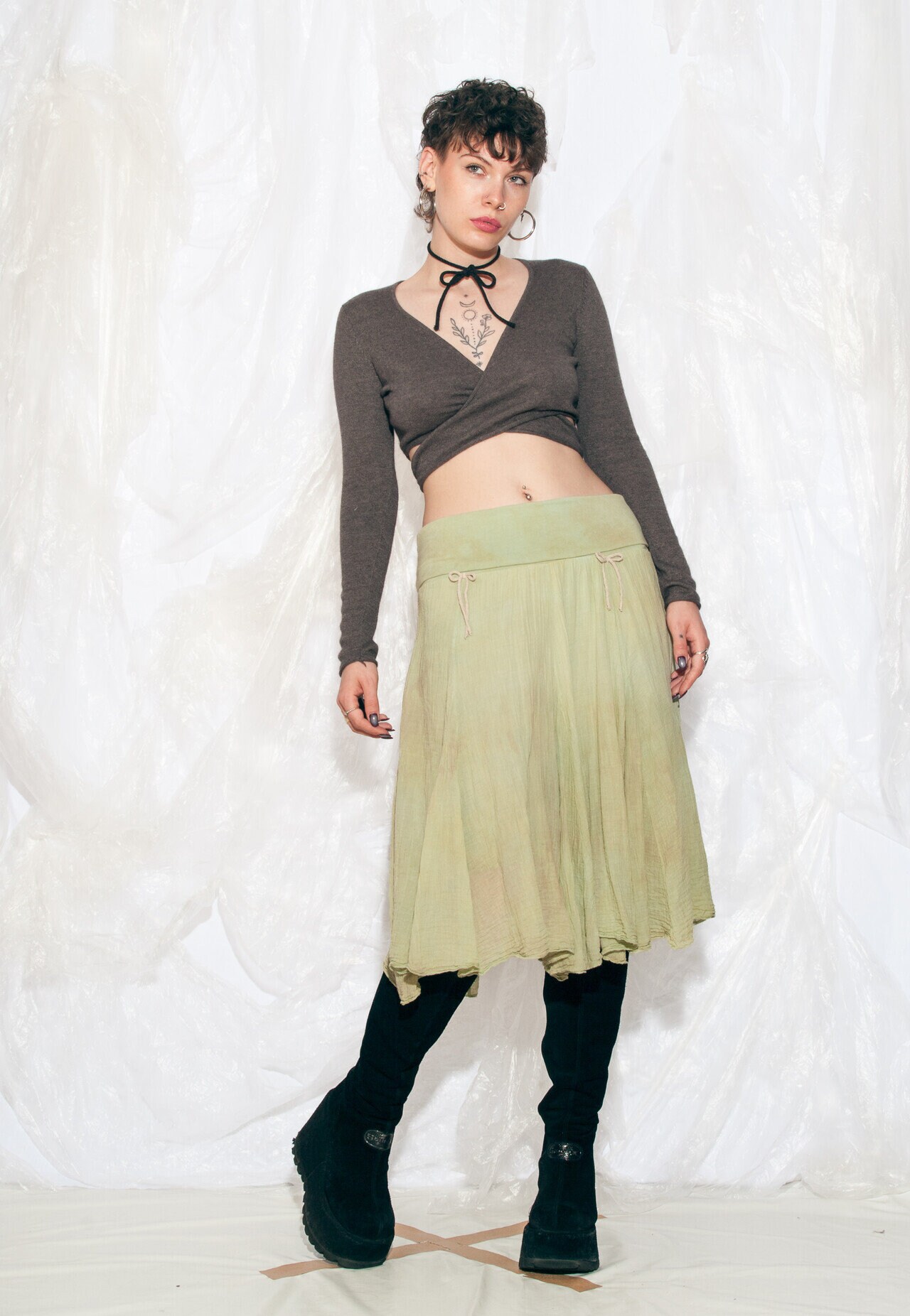 【CURETTY】C GORED FLARE MIDI SKIRT / 追跡付 CURETTY】C GORED FLARE MIDI SKIRT / 追跡付