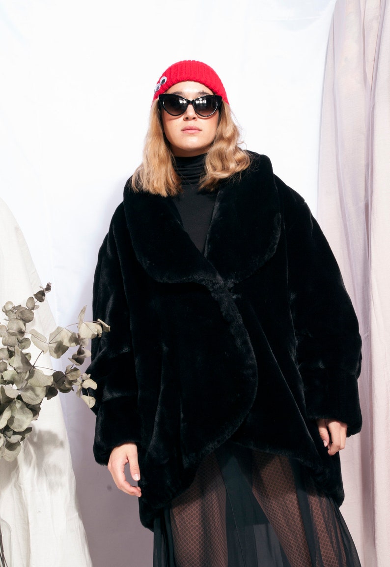 Vintage faux fur coat 80s oversized plush jacket 80/'s vntg black winter coat