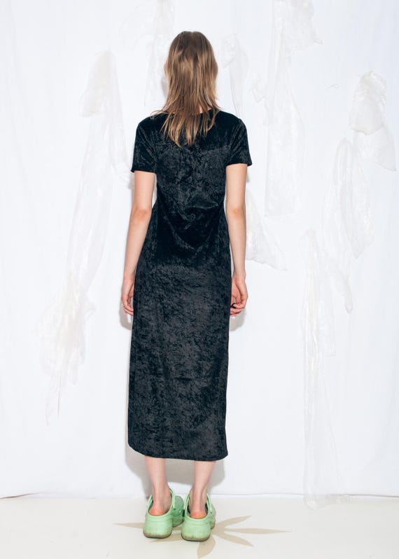 Vintage 90s Azul Limited Maxi Dress in Black Velvet - 1990s Grunge Long T-Shirt Dress - Y2K Whimsigoth Style - Size S Vintage 90s Azul Limited Maxi Dress in Black Velvet - 1990s Grunge Long T-Shirt Dress - Y2K Whimsigoth Style - Size S