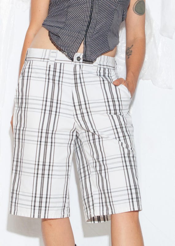 Vintage Y2K Dickies Wide Leg Shorts in White Plaid - 2000s