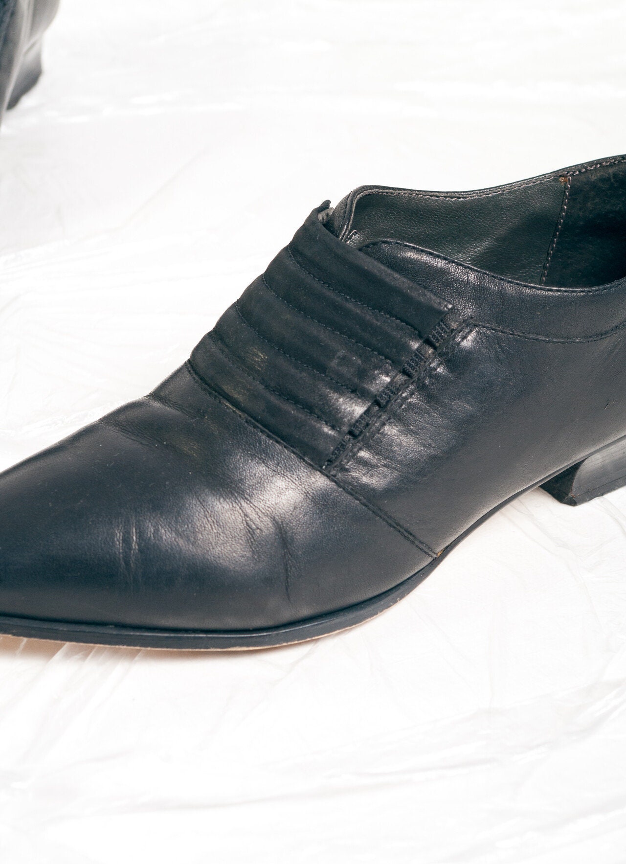 Vintage 80s Pointed Shoes in Black Leather 1980s Retro Witch Heels
