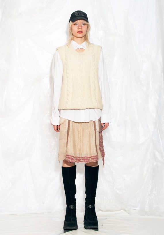 Vintage 80s Hand Knitted Vest in Beige Wool Aran … - image 1