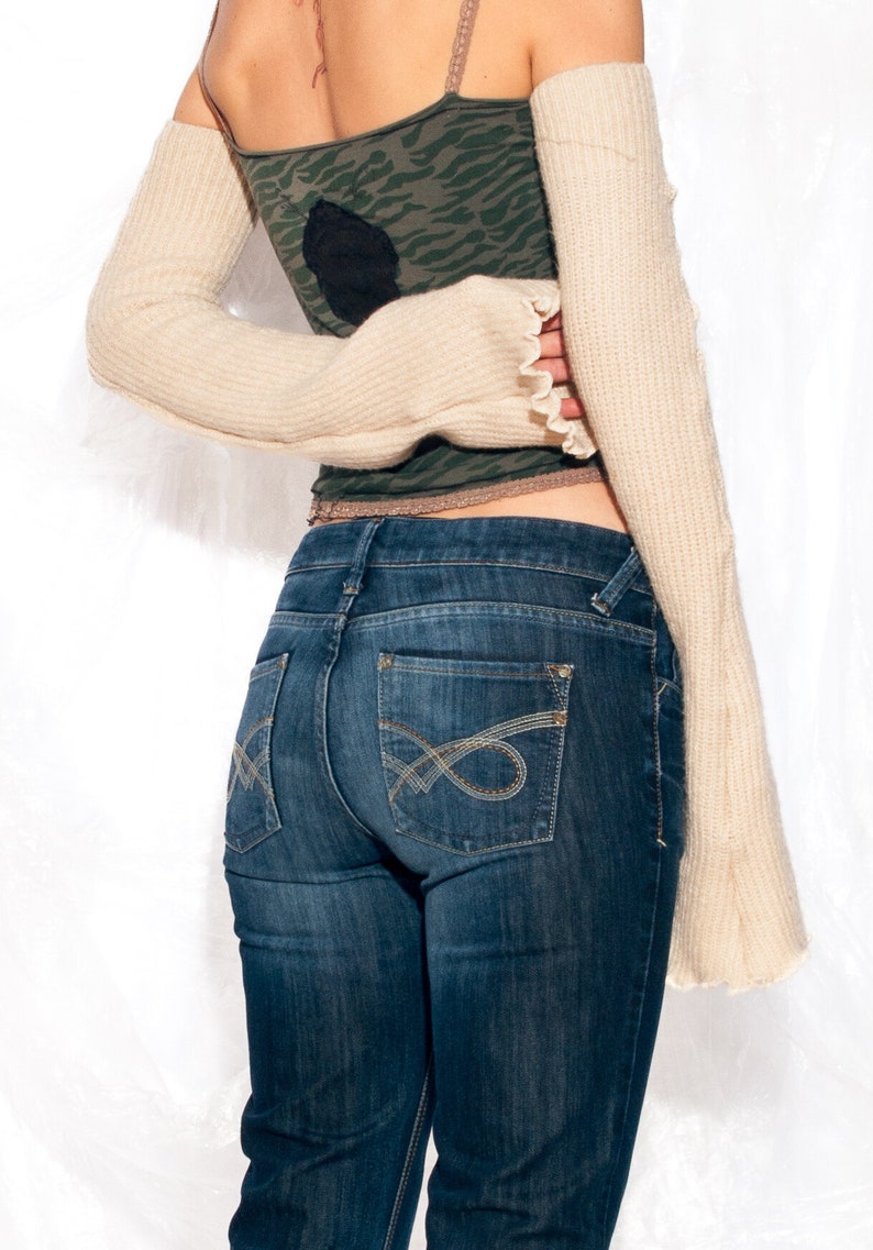 Vintage Y2K Flare Jeans in Blue Low Rise Denim Pants 2000s Bootcut