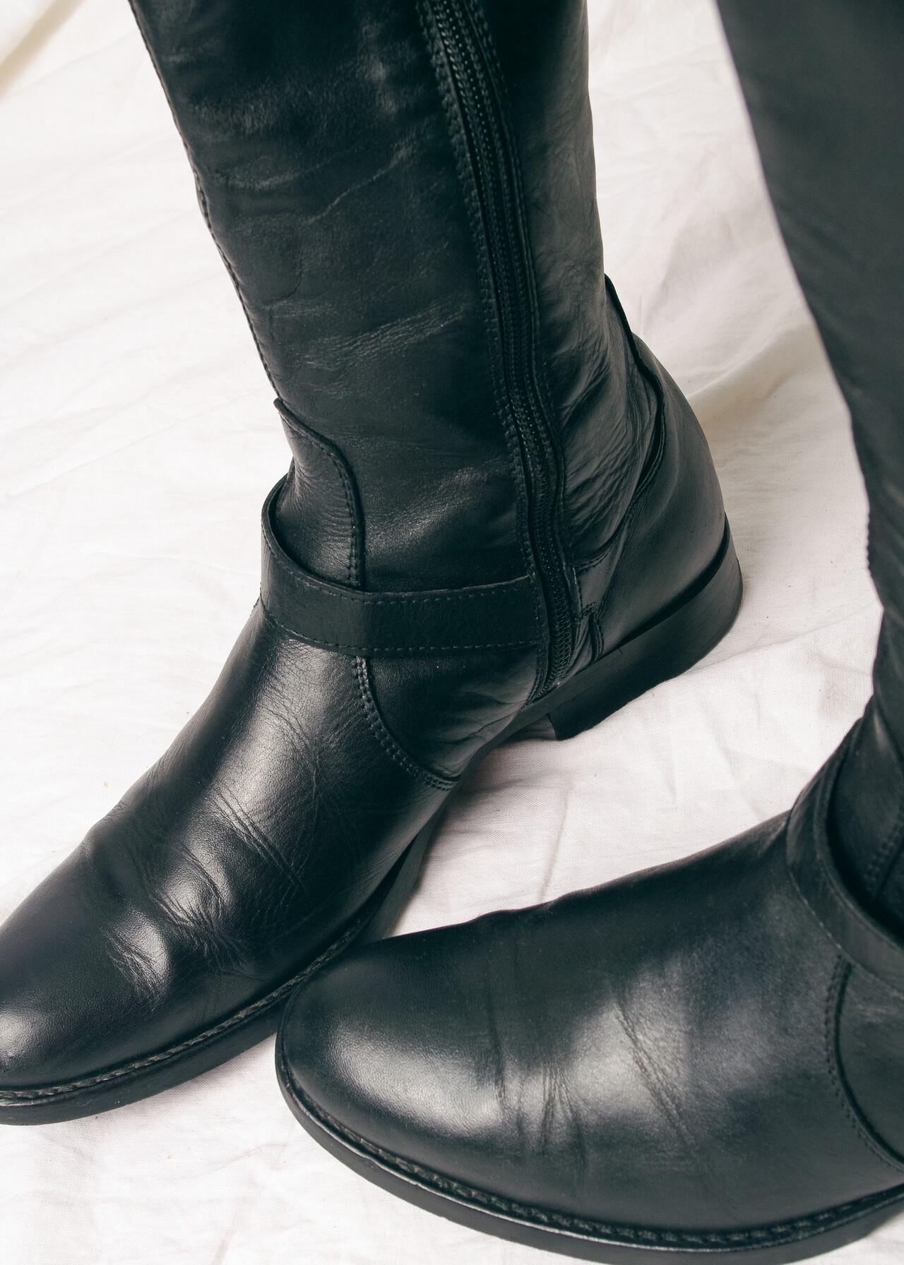 Vintage Y2K Black Leather Boots - 2000s Knee High Riding Footwear