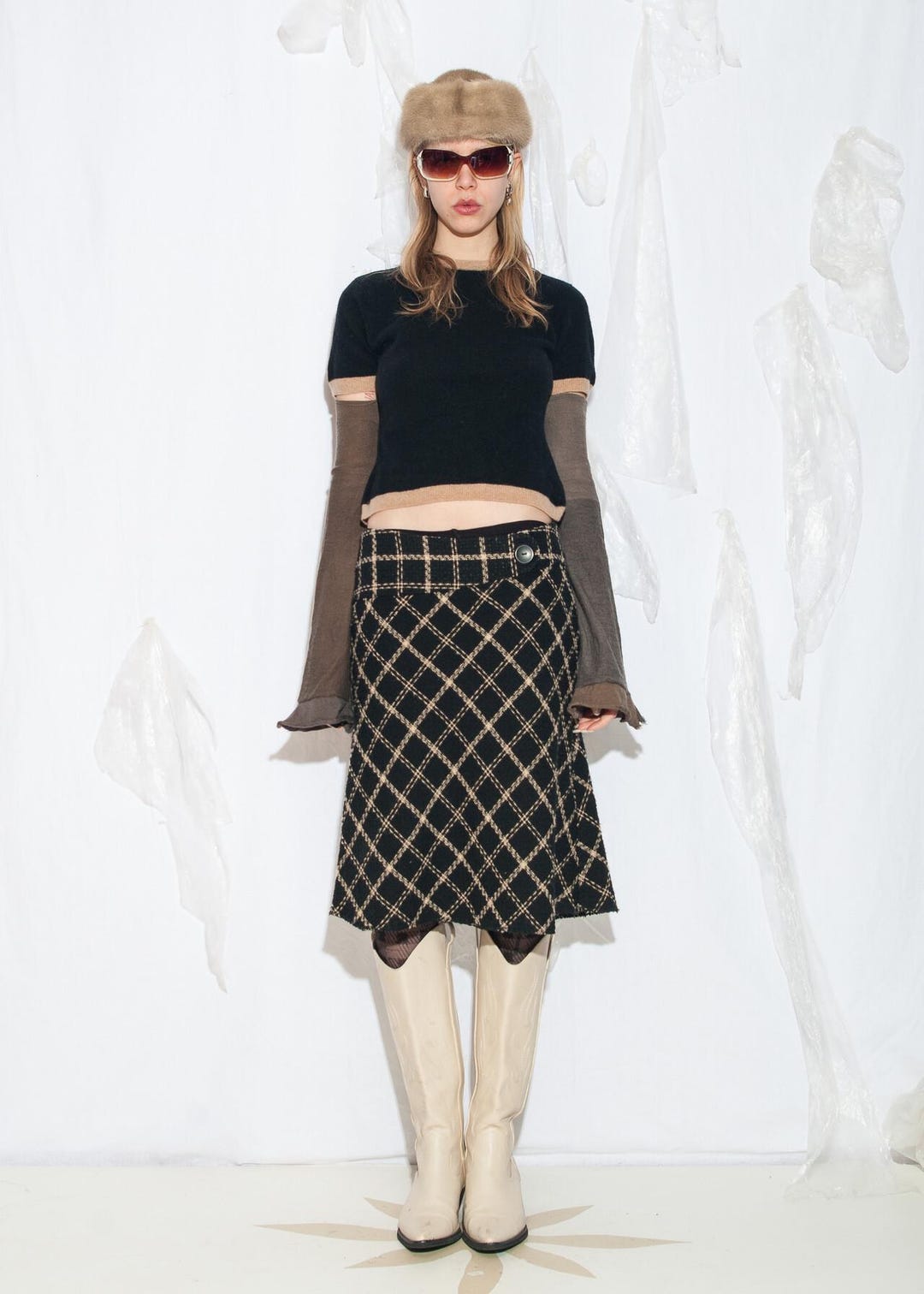 Vintage Y2K Plaid Skirt in Black - 2000s Preppy Goth Style Low Rise ...
