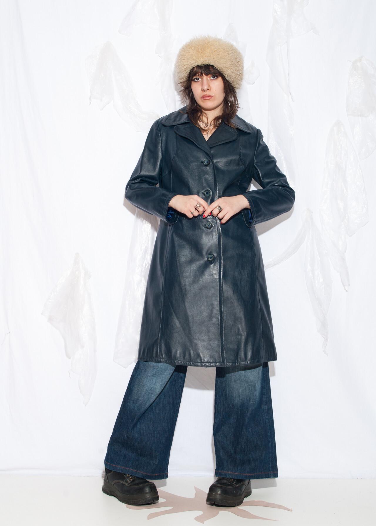 【00s archive】Blue Leather Long Coat Y2K Green Faux Suede Alina Midi Coat with Faux Fur Cuffs and Collar
