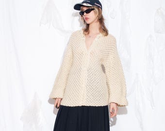 Vintage 70s Hand Knitted Cardigan in Beige - 1970s Handmade Flare Sleeve Sweater - Boho Style - Oversized