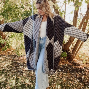 Vintage black and white oversized cardigan coat | Long Quilted Cardigan