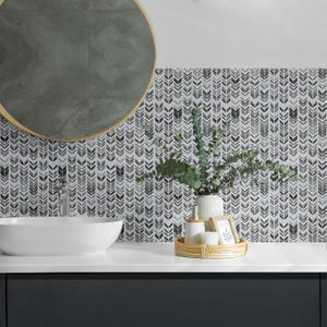 Pattern Of Arrows In A Row Tile Stickers, Black Peel and Stick Tiles, Tile Stickers, Texture PVC Floor Tiles, Floor Tile Stickers