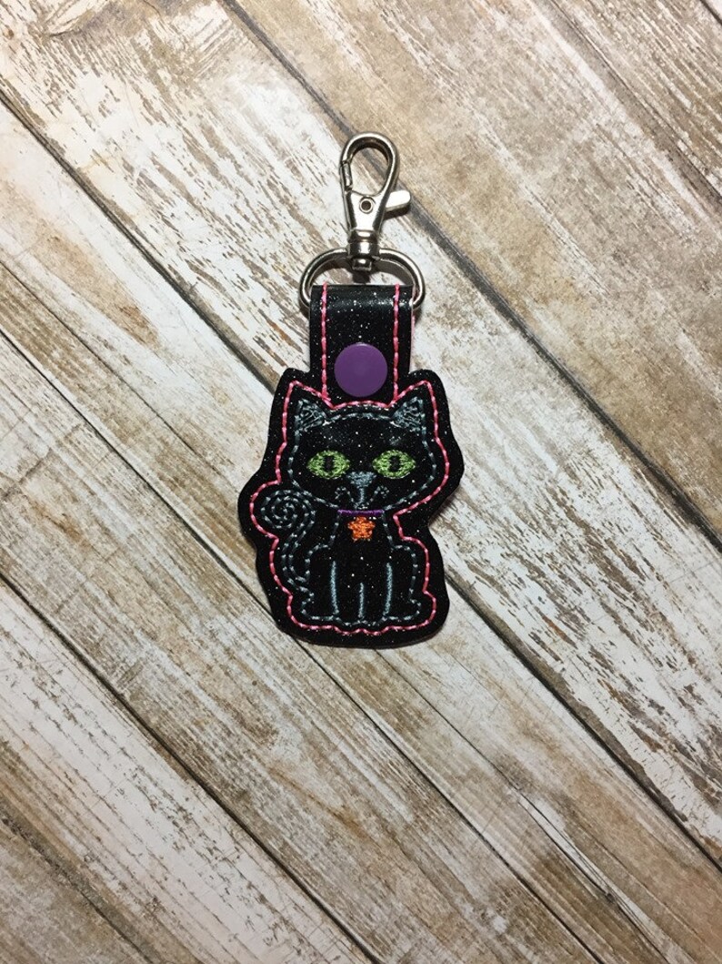 Black Cat Snap Tab Key Fob ITH Machine Embroidery Designs Etsy