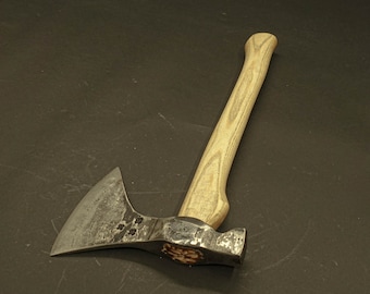 Hache De Camping Viking Forgée Main – Acier Carbone – Bushcraft Randonnée – NEUVE Avec Fourreau