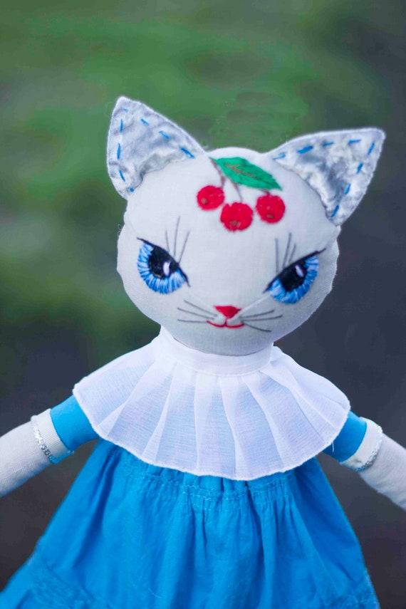 grumpy cat doll