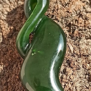 Handmade Natural Nephrite Jade high quality Amazing shape Carved amulet