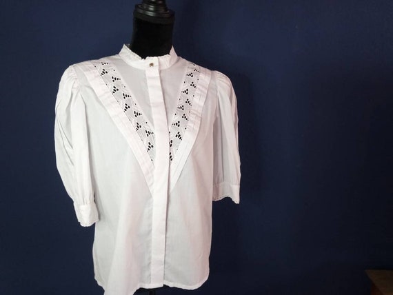 Vintage folklore blouse with elegant stand-up col… - image 1