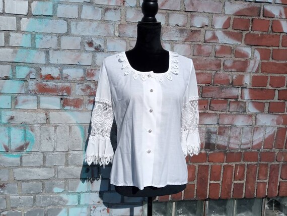 Hand-stitched folklore blouse 70s - image 4