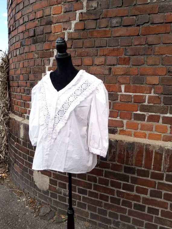 Vintage folklore blouse 70s