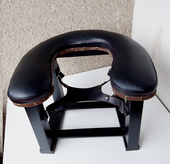 BDSM MöBEL - Queening Chair - Oral chair . 