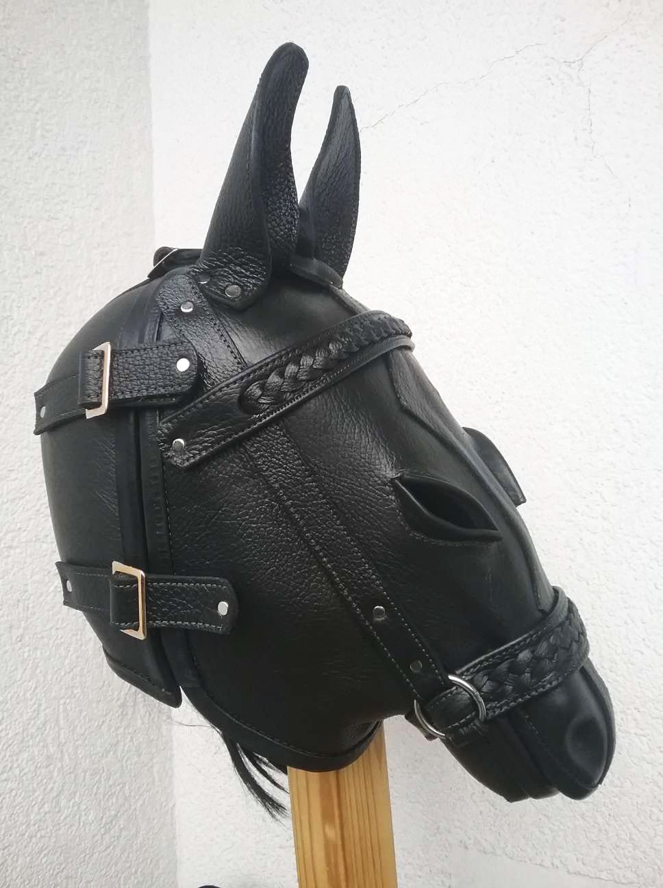 100% Leather Horse Mask With Sharp Anatomical Shape in Black Leather я