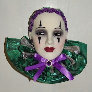 Unique Creations Pierrot Jester Clown Lady Face Mask Wall Hanging Decor
