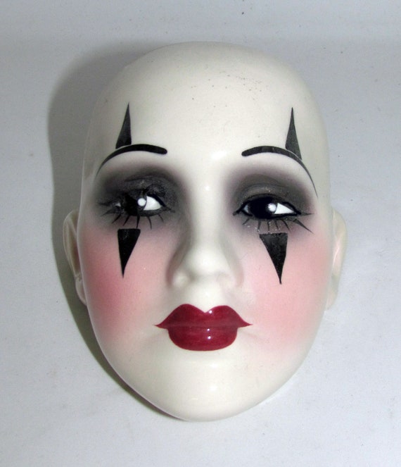 Unique Creations Med Pierrot Jester Clown Lady Face Mask