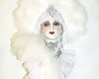 Unique Creations Limited Edition Lady Face Mask Wall Hanging Decor