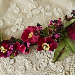 Antique FRENCH Millinery Cloth & VELVET Floral Small Garland Forget me nots Wired Stems Vintage Flowers Trim Green Leaves