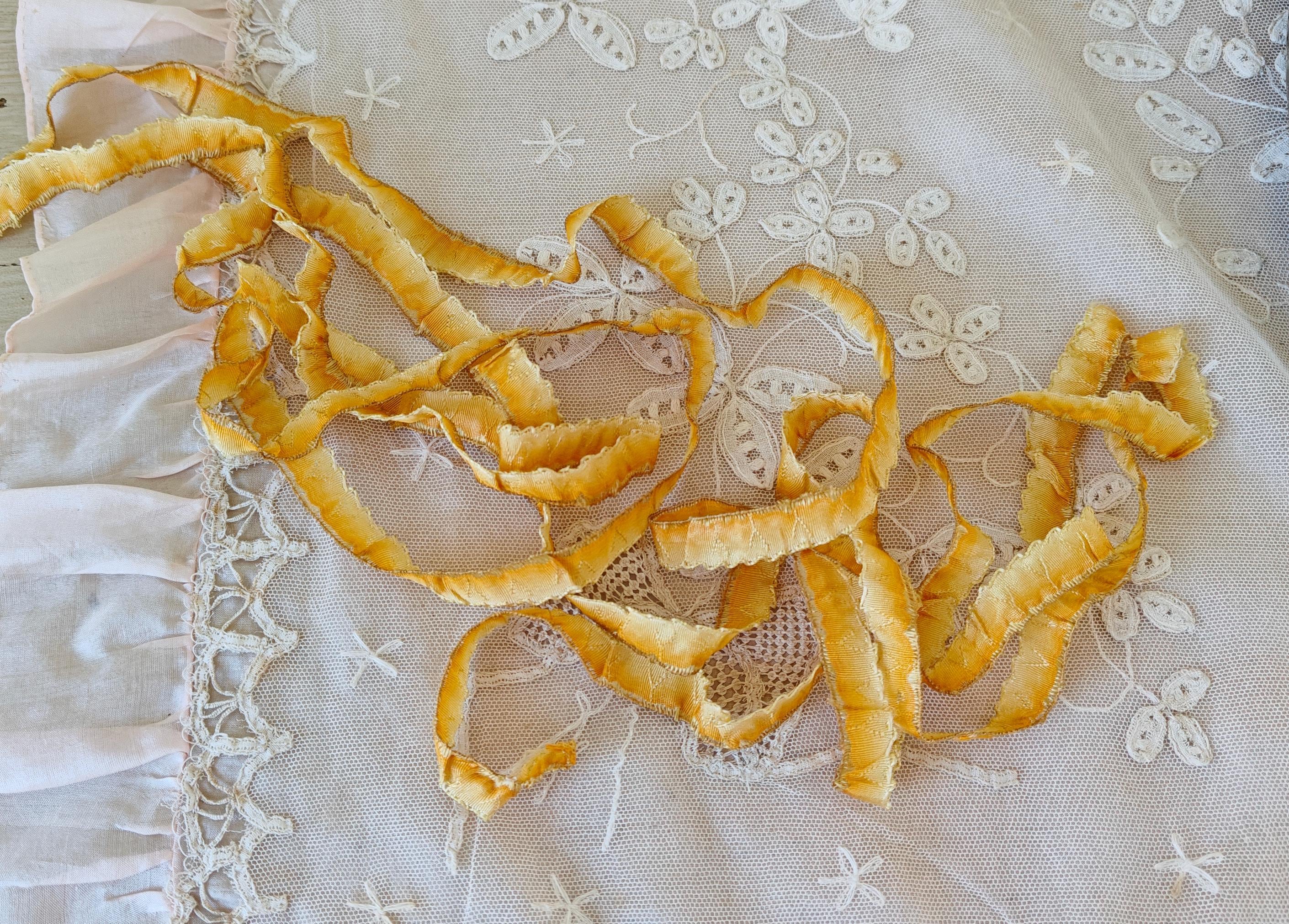 Antique OMBRE Gold Yellow Ribbonwork Ribbon Drawstring Top Scalloped Edge Salvaged off 1920s Doily 3/8" Wide By the Foot More Yardage Avail.