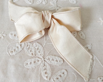Antique EDWARDIAN Double sided SILK Cream Millinery BOW Raised Edges Thick All Silk Ribbon Originally Tied Trim Lingerie Doll Dress Decor