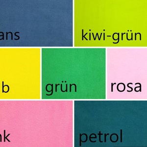 Pode incluir: Uma carta de cores com amostras de tecido em várias cores, incluindo jeans, verde kiwi, amarelo, verde, rosa e petróleo. As cores estão etiquetadas em alemão.