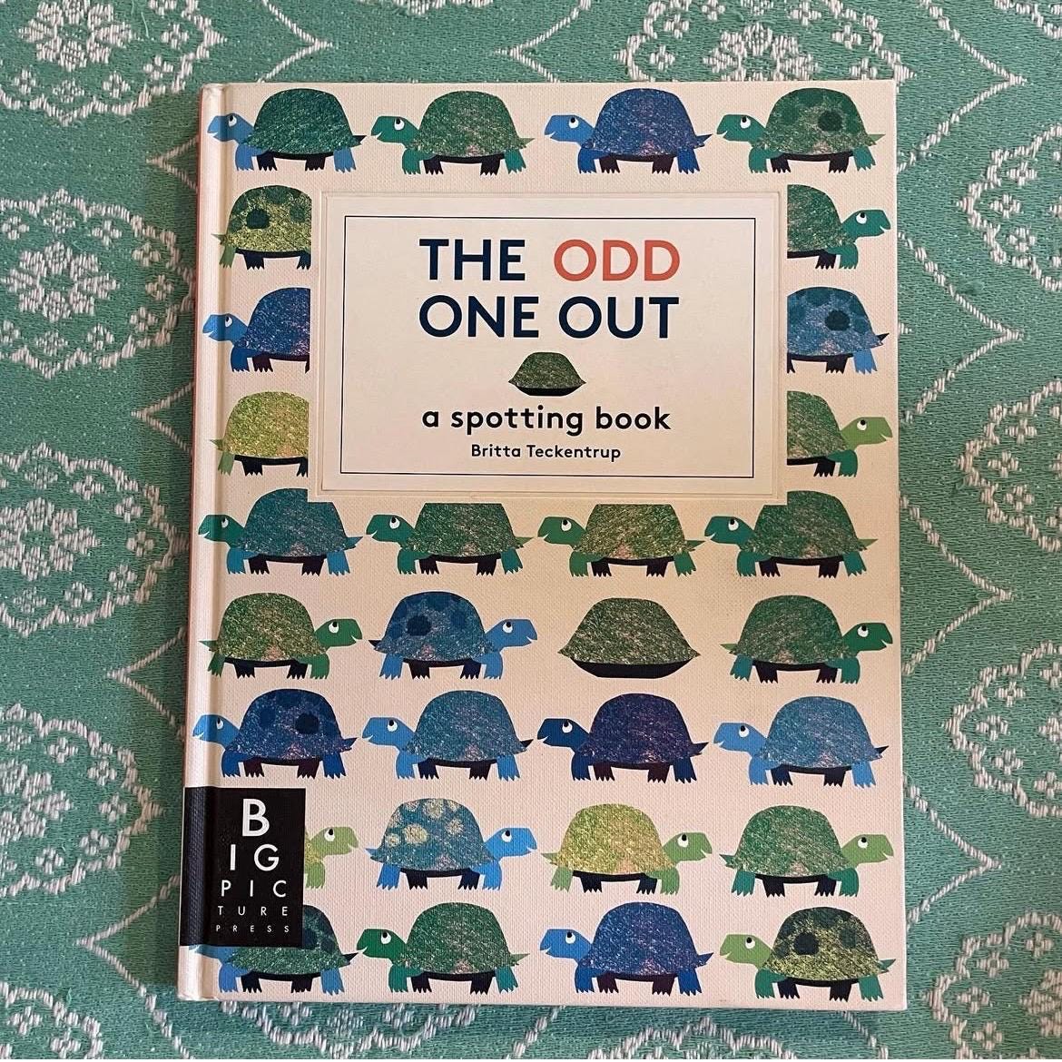 The Odd one Out. A Spotting Book. Britta Teckentrup. children's animal, nature books.