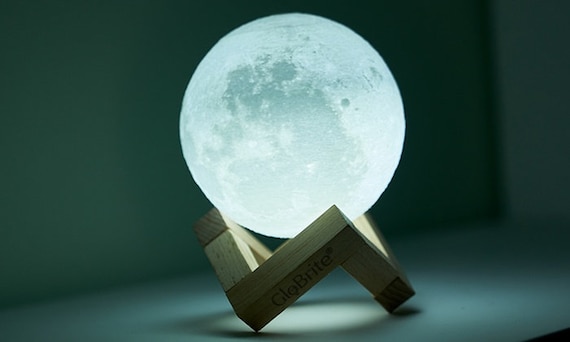 Moon Lamp 3D lithophane rechargeable Print with Touch Sensing Switch Night Lamp 7 20cm Diameter 6 Types Available LED lunar art deco raak Moon Lamp 3D lithophane rechargeable Print with Touch Sensing Switch Night Lamp 7 20cm Diameter 6 Types Available LED lunar art deco raak