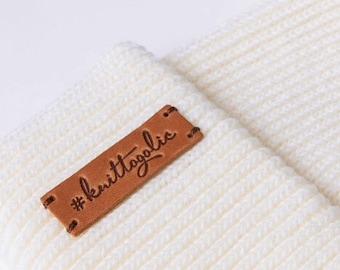 Etiquetas personalizadas de cuero con logo, etiquetas dobladas personalizadas con logo de la marca para coser, etiquetas para crochet, tejer bolsos, chompas, 4.5x1.5 cm